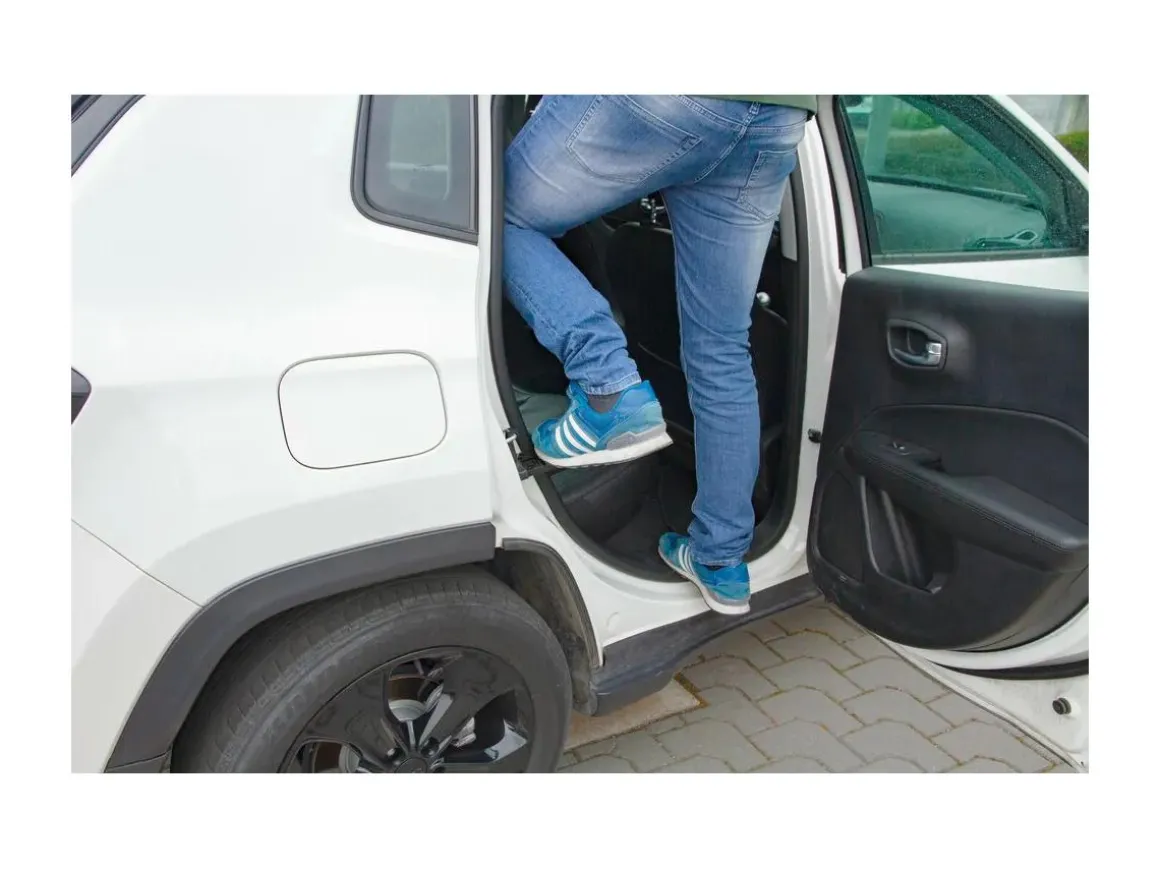 Autodeur opstapje met ruitenbreker