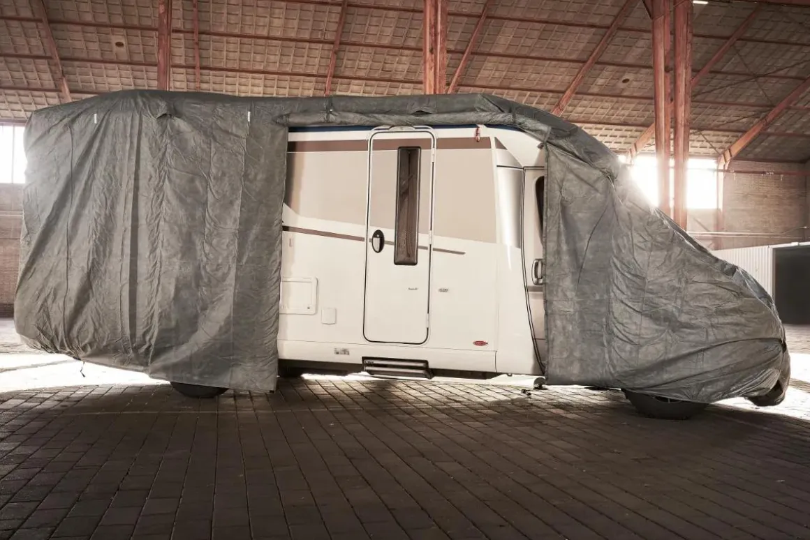 LUNA camperhoes M 650x240x270cm