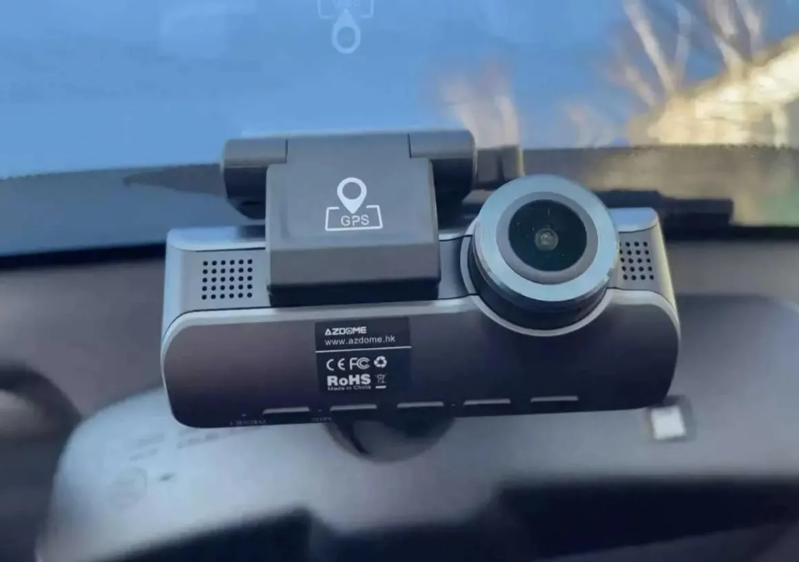 M550 Pro 2CH 4K Wifi GPS 64gb dashcam