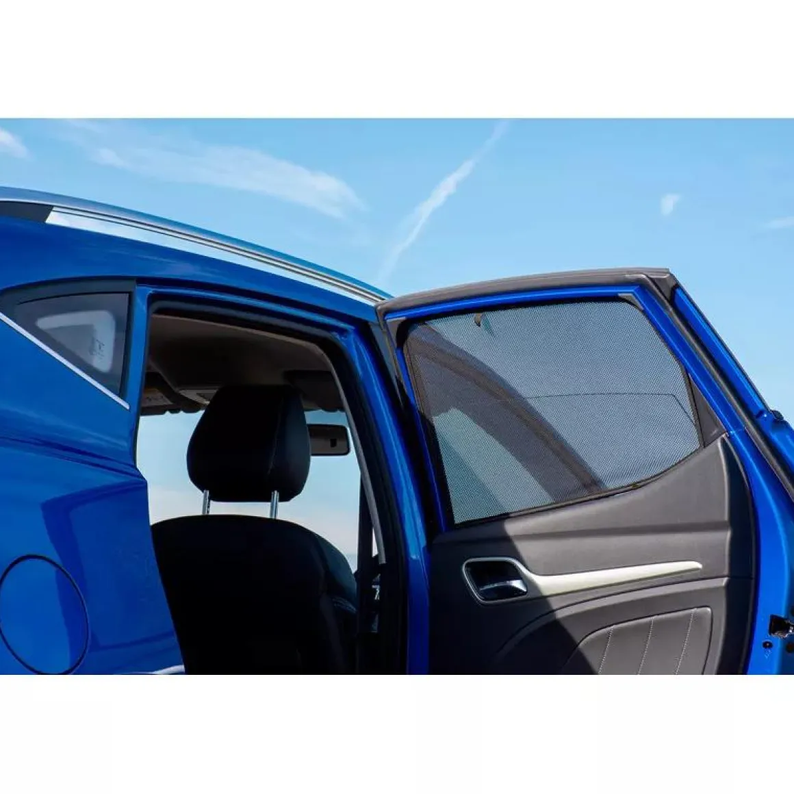 MG ZS (SUV/EV) 2019 - Zonneschermen achterportieren