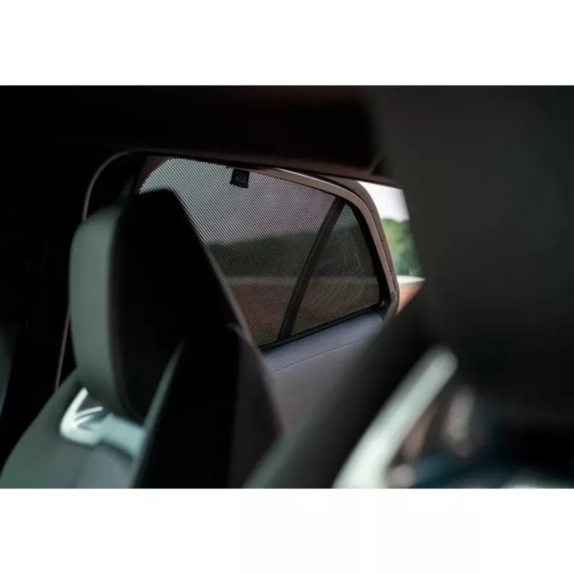 Toyota Corolla (E21) HB 5 deurs 2019 - Zonneschermen achterportieren